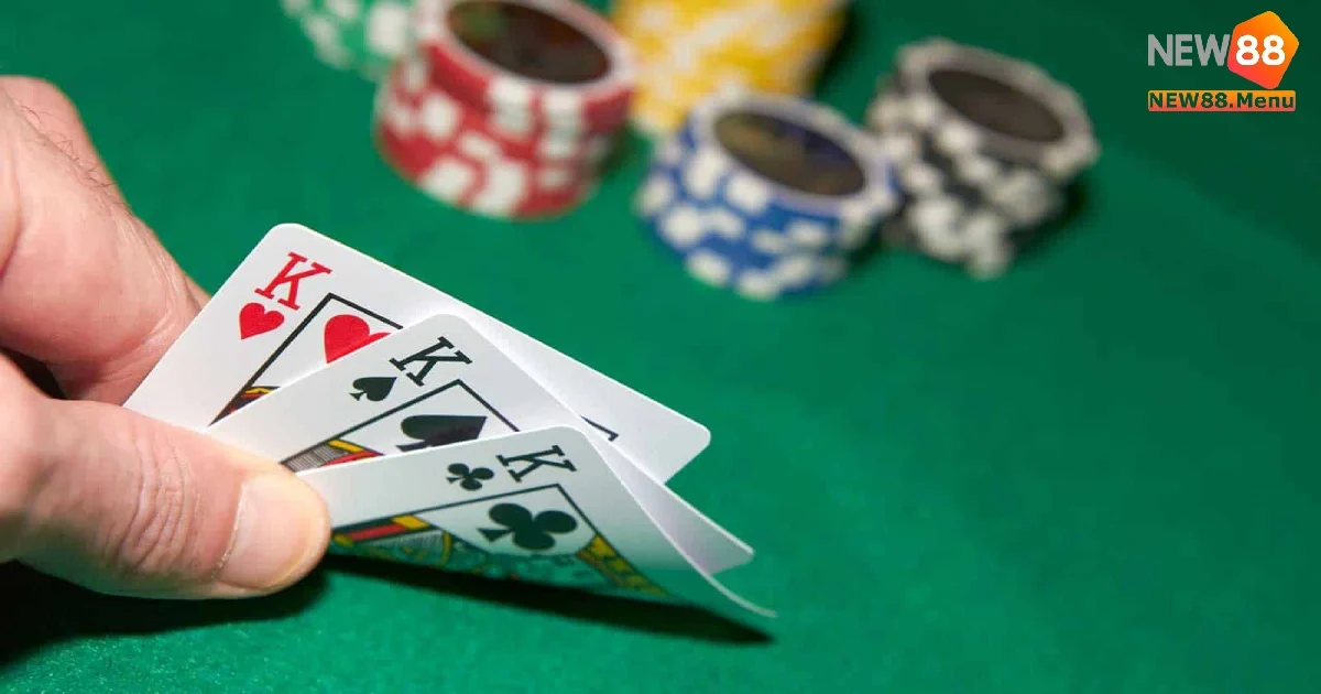 Mẹo Đánh Bài Liêng Chuẩn Xác Tối Ưu Lợi Nhuận Tại New88 4 Cách đánh liều lĩnh khi nắm bài mạnh trong Liêng